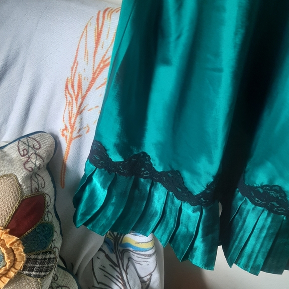 VTG Gold Victoria's Secret Lingerie Nightie Dress Satin 2 VS Ruffle - Picture 8 of 14